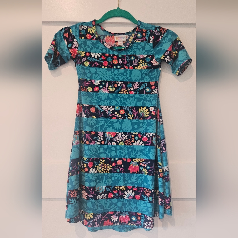 Girls Lularoe Beautiful 3/4 Sleeve Dress! Size 8
